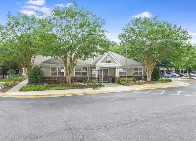 Property at Acclaim at Lake Largo - 520 Largo Center Dr, Upper Marlboro, MD, 20774, 2 beds, 1-2 bath, [object Object]