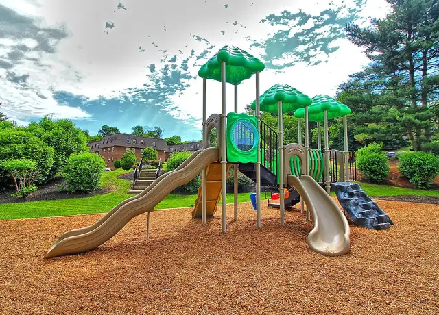 Photo of 1314 Wharton Dr, Newark, DE 19711