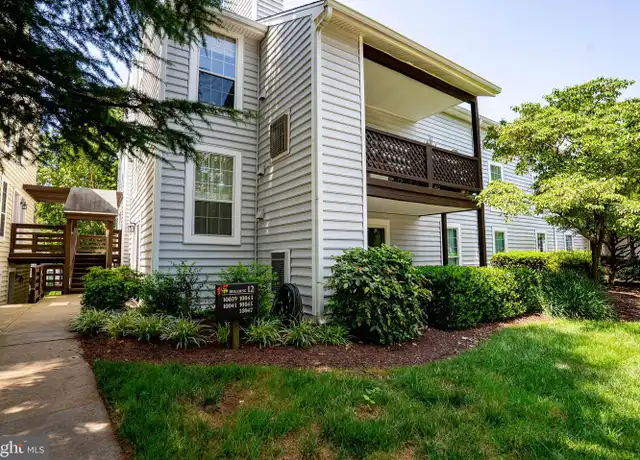 Property at 10039 Oakton Terrace Rd #10039, Oakton, VA, 22124, 2 beds, 1 bath, [object Object]
