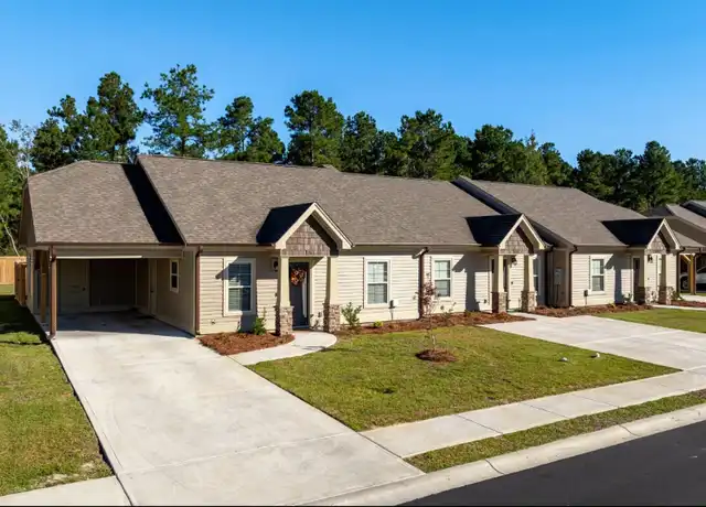 Property at 976 Chancellor Dr, Hartsville, SC, 29550, 2 beds, 2 baths, [object Object]