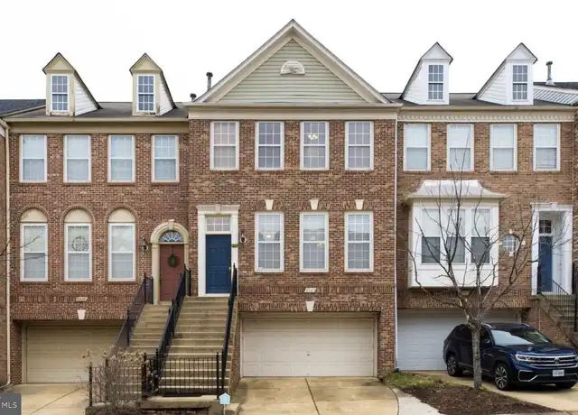 Property at 4609 Fair Valley Dr, Fairfax, VA, 22033, 3 beds, 3.5 baths, [object Object]