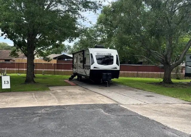 Property at 2609 W South St Unit 13, Alvin, TX, 77511, 1 bed, 1 bath, [object Object]