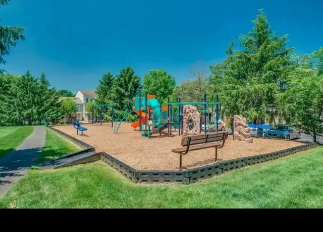Property at 19900 Sugar Notch Cir, Montgomery Village, MD, 20886, 3 beds, 2.5 baths, [object Object]