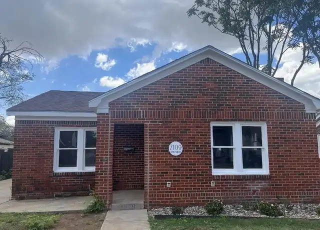 Property at 2109 27th St, Lubbock, TX, 79411, 2 beds, 1 bath, [object Object]