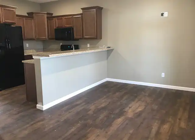 Property at 5736 E Pea Ridge Rd Unit 103, Huntington, WV, 25705, 1 bed, 1 bath, [object Object]