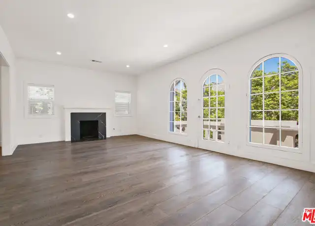 Property at 807 N Croft Ave, Los Angeles, CA, 90069, 2 beds, 2.5 baths, [object Object]