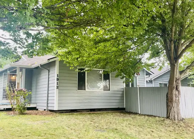 Property at 1913 Chestnut St, Everett, WA, 98201, 2 beds, 2 baths, [object Object]