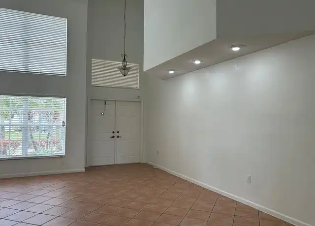 Property at 20585 SW 5th St, Pembroke Pines, FL, 33029, 5 beds, 3 baths, [object Object]