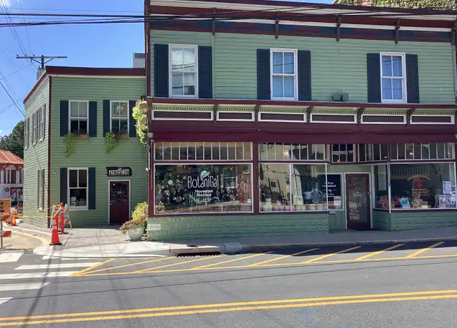 Property at 7568 Main St Unit 3 mezzanine, Sykesville, MD, 21784, 1 bed, 1 bath, [object Object]