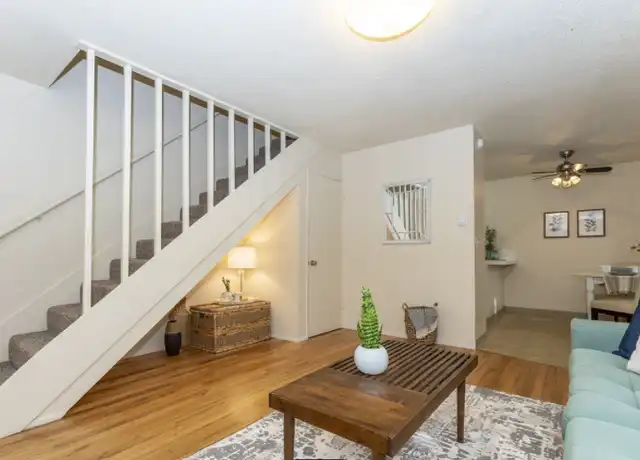 Property at 2522 SE 29th Ave, Portland, OR, 97202, 2 beds, 1 bath, [object Object]