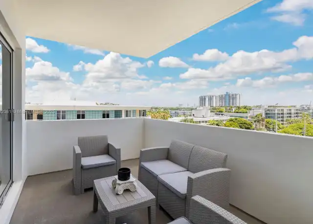 Property at 3 Island Ave Unit 7C, Miami Beach, FL, 33139, 2 beds, 2 baths, [object Object]