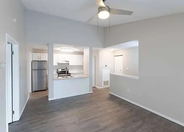 Property at 916 Beaver Grade Rd Unit 912, Moon Township, PA, 15108, 1 bed, 1 bath, [object Object]