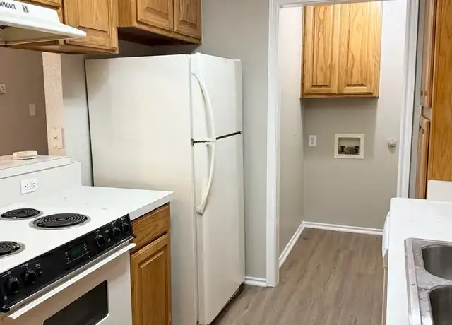 Property at 712 Stribling Cir, Azle, TX, 76020, 3 beds, 2 baths, [object Object]
