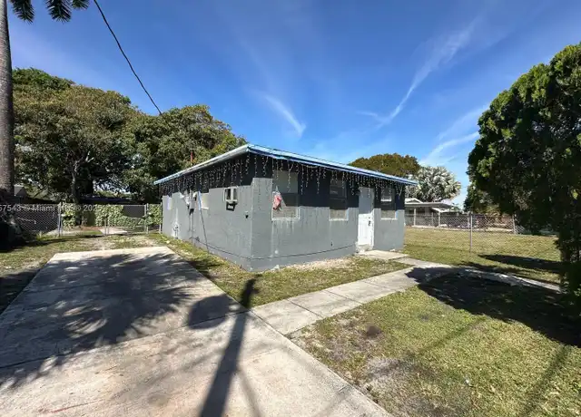 Property at 537 NW 8th Ave, Fort Lauderdale, FL, 33311, 3 beds, 2 baths, [object Object]