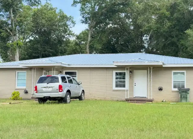 Property at 109 Aventura Ct Unit 167, Ozark, AL, 36360, 3 beds, 1 bath, [object Object]