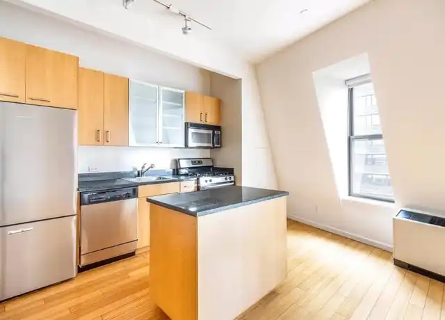 Property at 90 West St Unit 13C, New York, NY, 10006, 0 beds, 1 bath, [object Object]