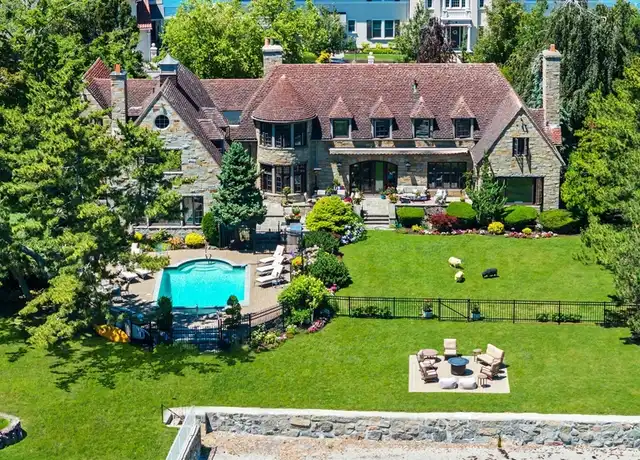 Property at 2 Lincoln House Pt, Swampscott, MA, 01907, 5 beds, 7.5 baths, [object Object]