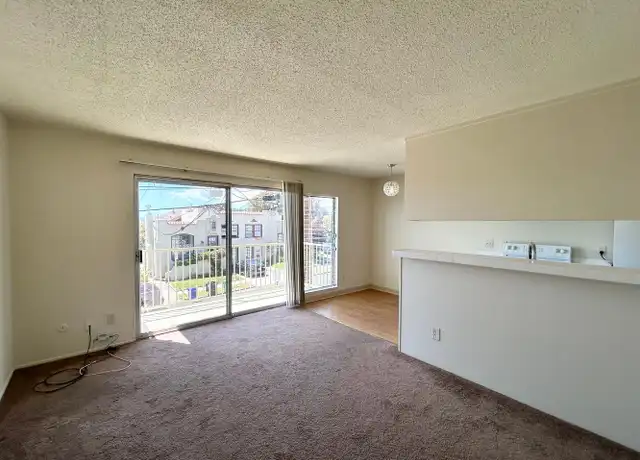 Property at 1400 Solano Ave Unit 4, Albany, CA, 94706, 1 bed, 1 bath, [object Object]