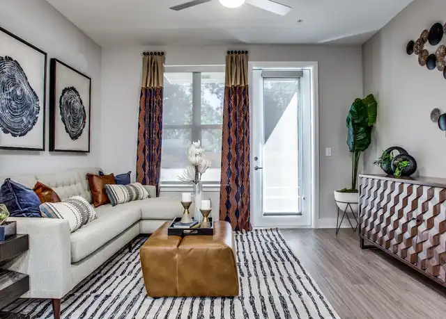 Property at 1125 Shady Ln Unit B5-65, Austin, TX, 78721, 2 beds, 2 baths, [object Object]
