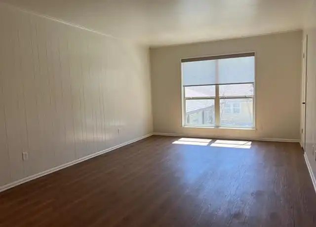 Property at 1201 N Austin St Unit 4, Denton, TX, 76201, 2 beds, 2 baths, [object Object]