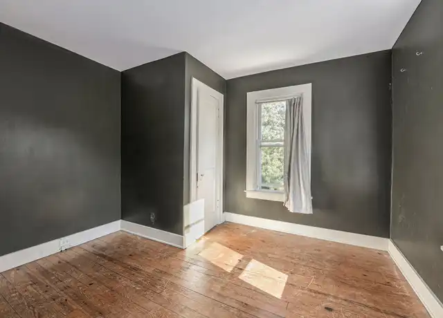 Property at 1213 Lewison Ave NE, Grand Rapids, MI, 49505, 3 beds, 1.5 baths, [object Object]