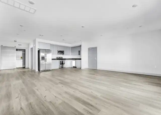 Property at 7040 Woodman Ave Unit 207, Van Nuys, CA, 91405, 4 beds, 3 baths, [object Object]