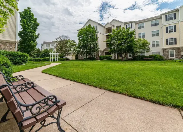 Photo of 13800 Jefferson Park Dr, Herndon, VA 20171