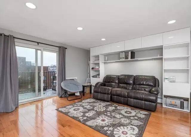 Property at 121 Tremont St Unit D4, Brighton, MA, 02135, 2 beds, 1 bath, [object Object]