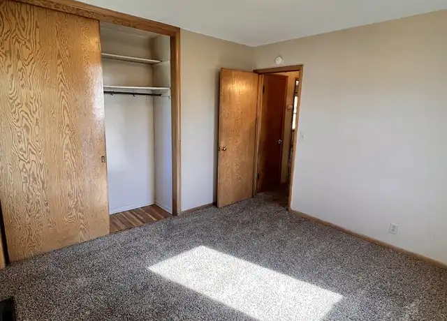 Property at 413 18th St W Unit 3, Williston, ND, 58801, 2 beds, 1 bath, [object Object]