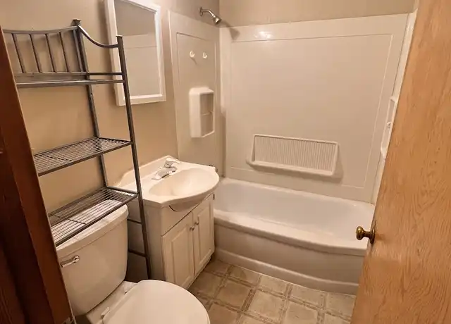 Property at 413 18th St W Unit 3, Williston, ND, 58801, 2 beds, 1 bath, [object Object]