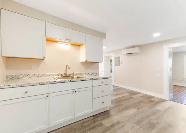 Property at 38 New York St Unit C, Dover, NH, 03820, 1 bed, 1 bath, [object Object]