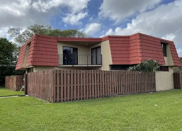 Property at 8409 Trent Ct Unit C, Boca Raton, FL, 33433, 2 beds, 2.5 baths, [object Object]