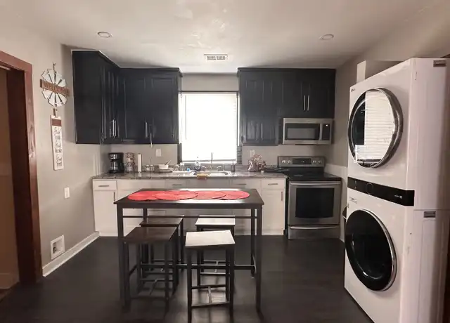 Property at 111 Drake St Unit B, Charleston, SC, 29403, 3 beds, 2 baths, [object Object]