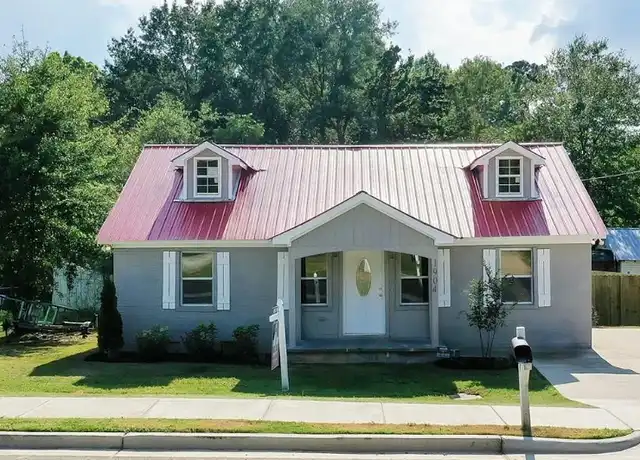 Property at 1904 S Long St, Opelika, AL, 36801, 3 beds, 2 baths, [object Object]