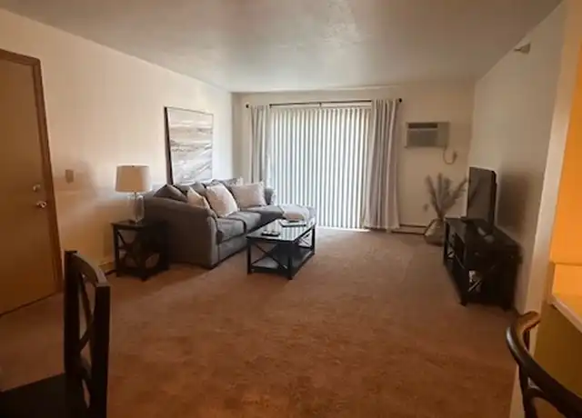 Property at 1830 Raleigh Ave, Kendallville, IN, 46755, 2 beds, 1 bath, [object Object]