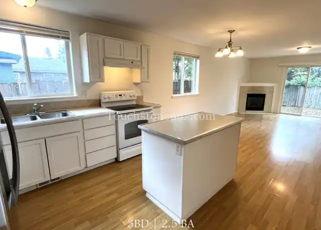 Property at 1227 NE 84th Ave, Portland, OR, 97220, 3 beds, 2.5 baths, [object Object]