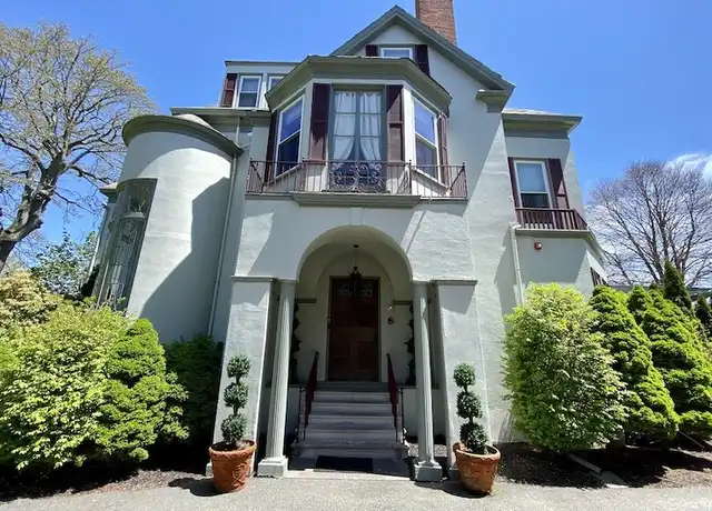 Property at 96 Rhode Island Ave Unit 3, Newport, RI, 02840, 2 beds, 1 bath, [object Object]