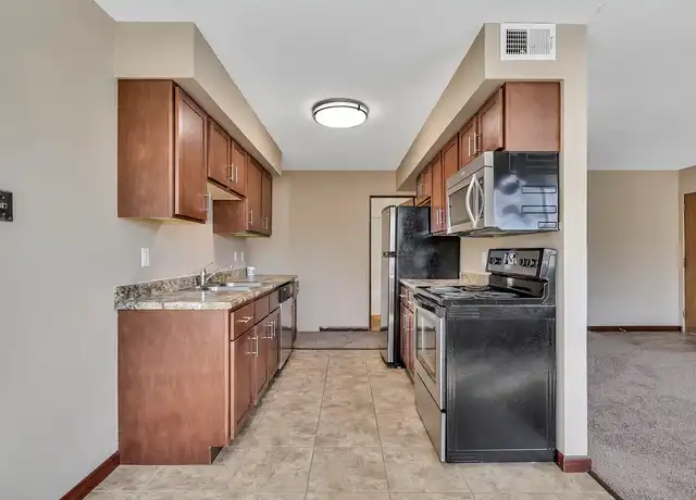 Property at Lamplighter Village Apartments - 28 6th Ave N, Hopkins, MN, 55343, 2 beds, 1 bath, [object Object]