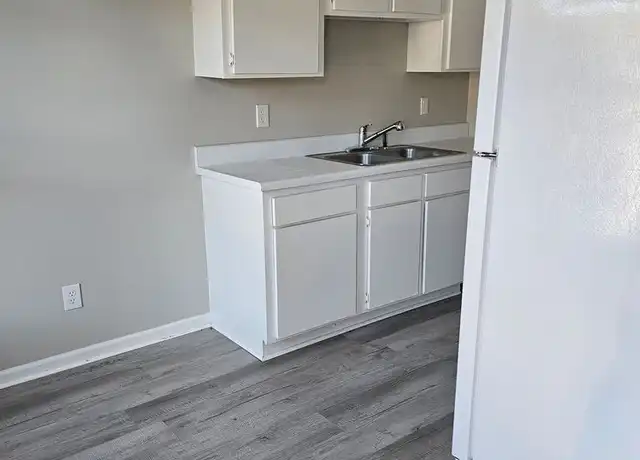 Property at 195 Ellis St Unit 638-F, Vonore, TN, 37885, 3 beds, 1 bath, [object Object]