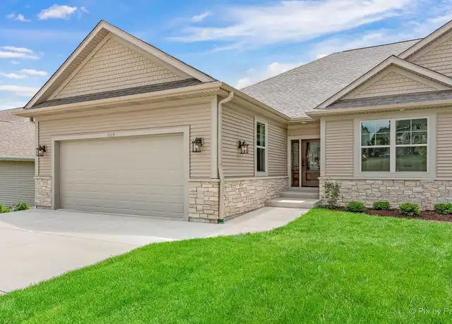 Property at 460 S Stone Ridge Dr #460, Lake Geneva, WI, 53147, 4 beds, 3 baths, [object Object]