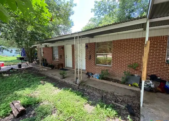 Property at 459 Lindsey St, San Marcos, TX, 78666, 2 beds, 1 bath, [object Object]