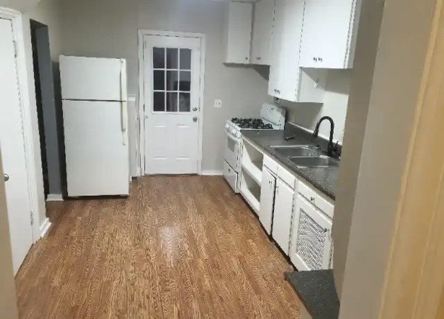 Property at 246 Bleecker St Unit 3, Gloversville, NY, 12078, 1 bed, 1 bath, [object Object]