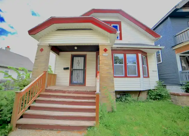Property at 3354 N 28th St Unit 2, Milwaukee, WI, 53216, 2 beds, 1 bath, [object Object]