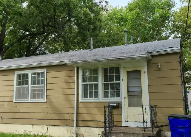 Property at 5 Lincoln Cir Unit 7, Junction City, KS, 66441, 2 beds, 1 bath, [object Object]