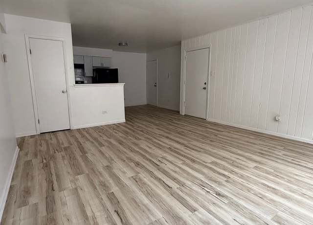 Photo of 4328 Lindenwood Dr Unit 2NE, Matteson, IL 60443