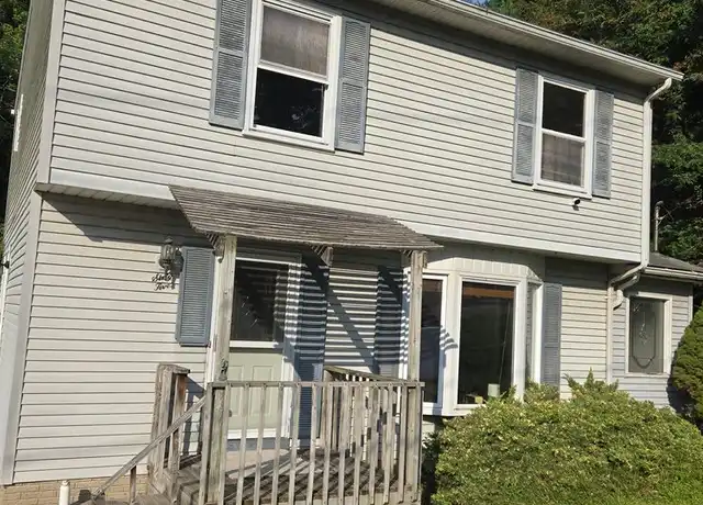 Property at 65 Wicklow Dr, Eastlake, OH, 44095, 3 beds, 1.5 baths, [object Object]