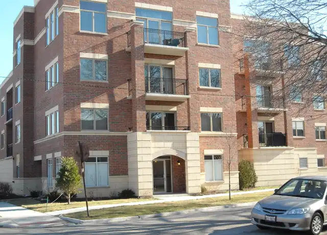 Property at 5761 W Higgins Ave Unit 3F, Chicago, IL, 60630, 2 beds, 2.5 baths, [object Object]