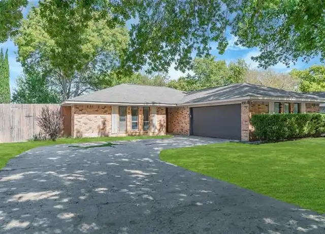 Property at 1661 Juniper Ln, Lewisville, TX, 75077, 4 beds, 2 baths, [object Object]