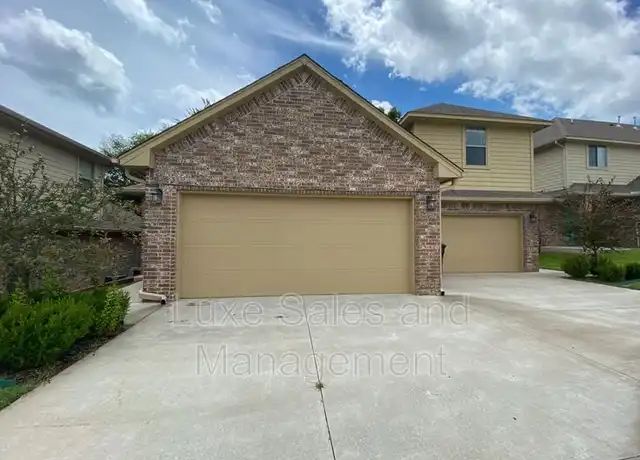 Property at 1814 NE 135th St, Oklahoma City, OK, 73131, 3 beds, 2.5 baths, [object Object]