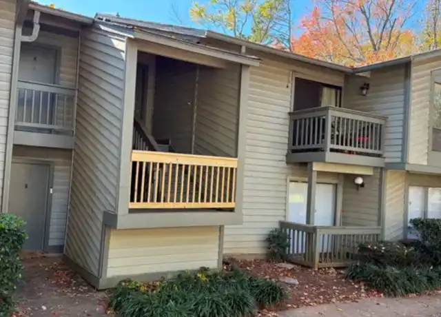 Property at 5012 Sardis Rd Unit J, Charlotte, NC, 28270, 1 bed, 1 bath, [object Object]